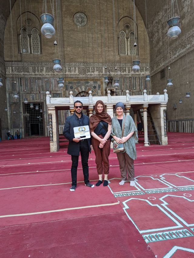 Mosques dress code